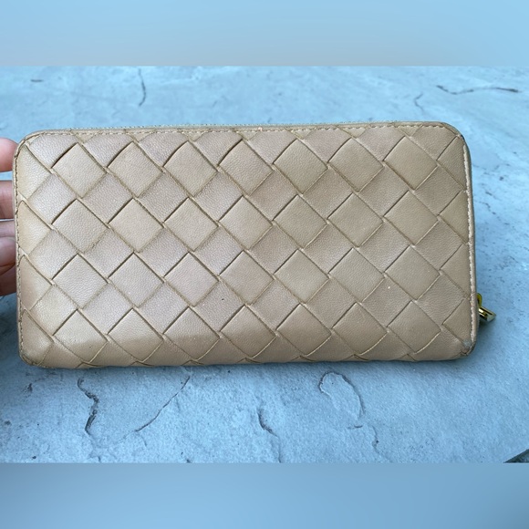 Bottega Veneta Interciato Wallet - Picture 1 of 10